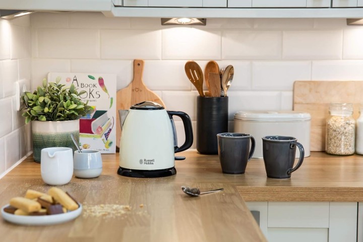 "Russell Hobbs'' elektriline veekeetja "Mini Cream", 1 l, 24994-70  | 2
