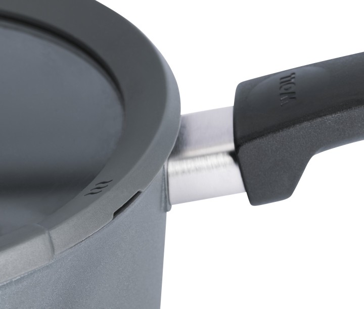 Kaanega alumiiniumvalu kastrul WOLL „Concept Plus”, induktsioon Ø 18 cm, 2 l | 4
